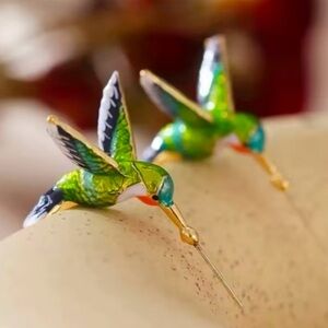 ✨Anthropologie Sagrada Hummingbird Earrings